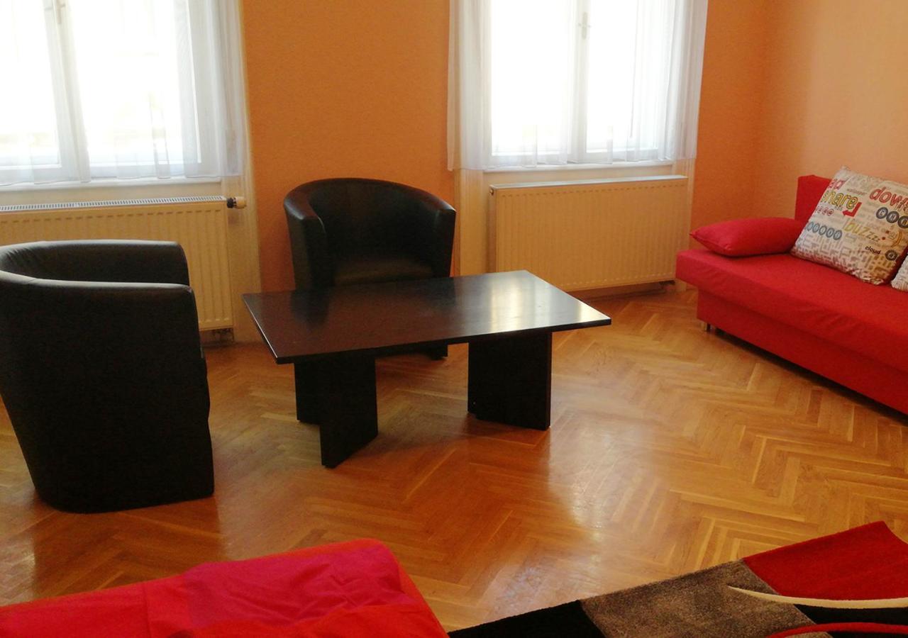 Caesar Apartman Boedapest Buitenkant foto