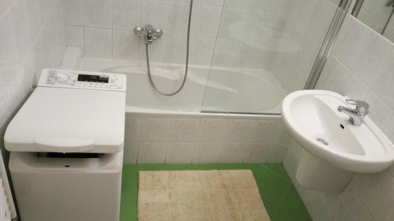 Caesar Apartman Boedapest Buitenkant foto